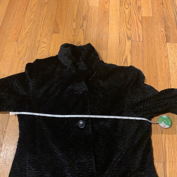 Coat - Picture 10 of 11